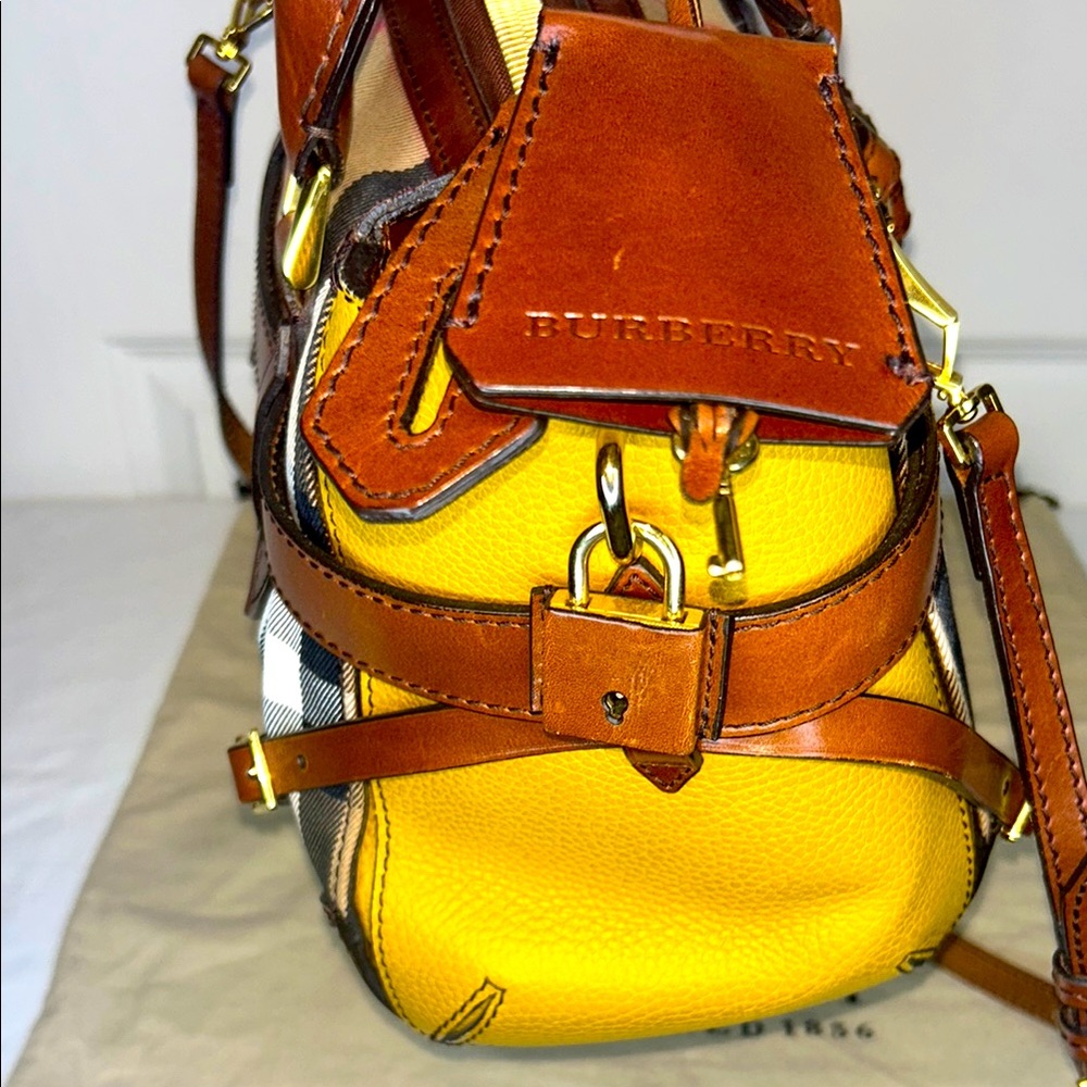Burberry Gladstone Brown & Yellow House Check Leather Satchel Tote bag lock key - Picture 6 of 17